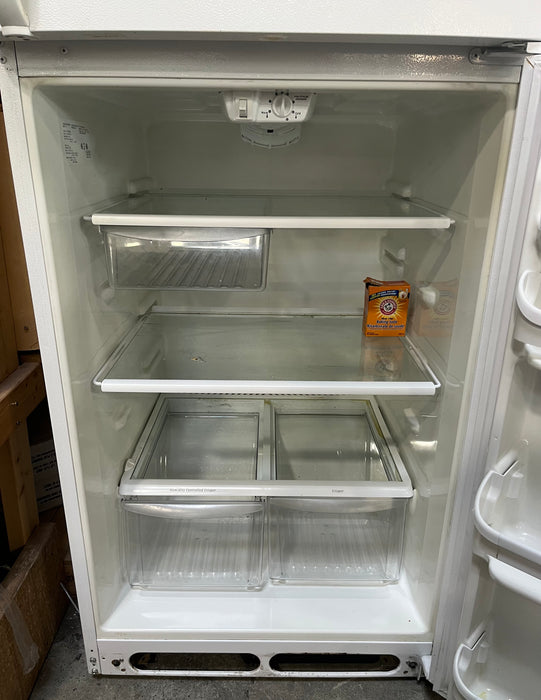 Frigidaire Refrigerator (frt21g4bw3)