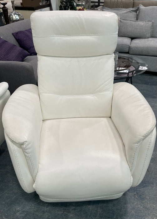 White Electric Recliner (No power cord)