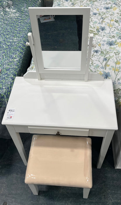 Kids White Makeup Vanity w/ Stool (new)