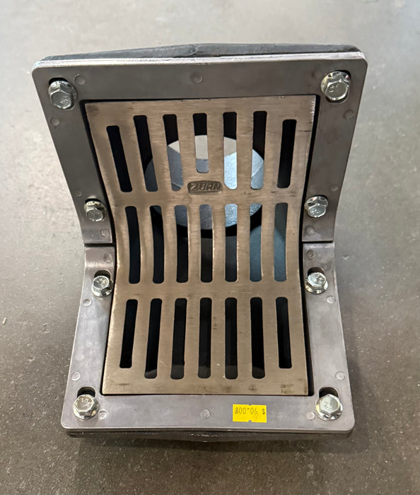 ZURN OBLIQUE SCUPPER DRAIN W/FLUSH GRATE