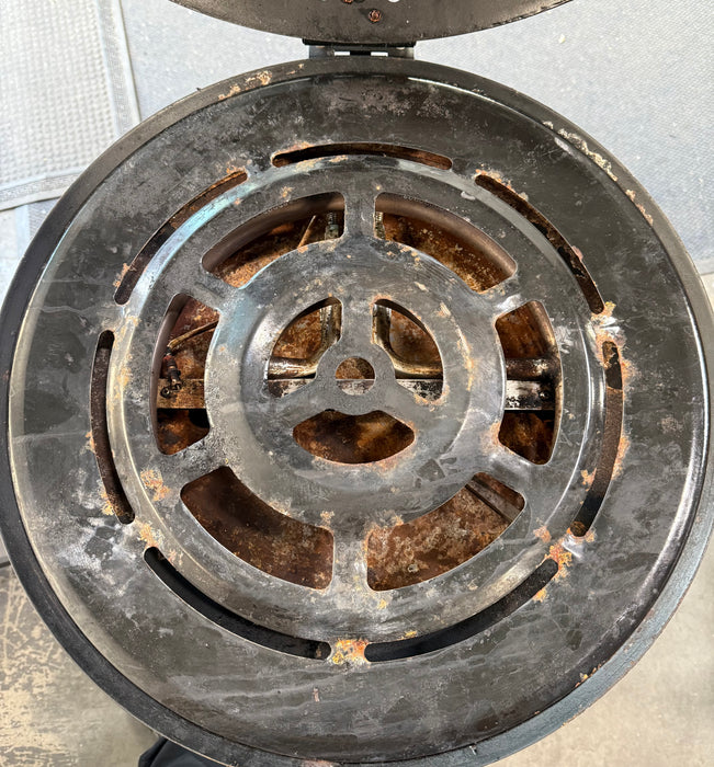 21 Inches Dual Zone Gas Grill (used)