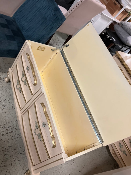 lift top Vanity Chest (used)