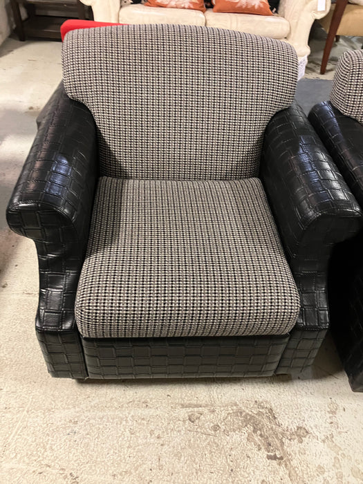 black + white armchair (used)