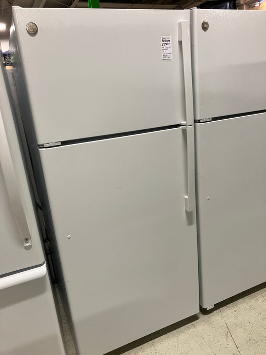 GE Refrigerator (used)