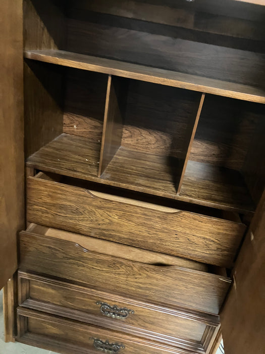 Dresser Cabinet (used)