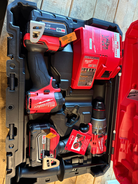 Milwaukee Tool M18 FUEL 18V Li-Ion Brushless Hammer Drill & SURGE Impact Driver Combo Kit w/ (2) 5.0 Ah Battery (NEW)