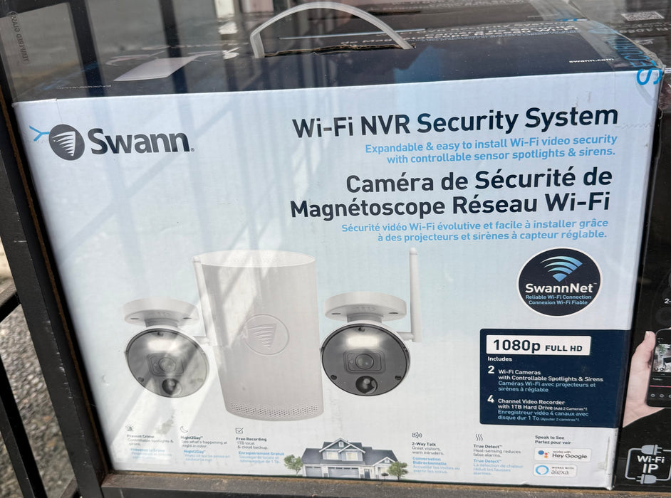 Swann Security - 1080p Wi-Fi NVR 2-Camera 4-Channel Surveillance System (new)