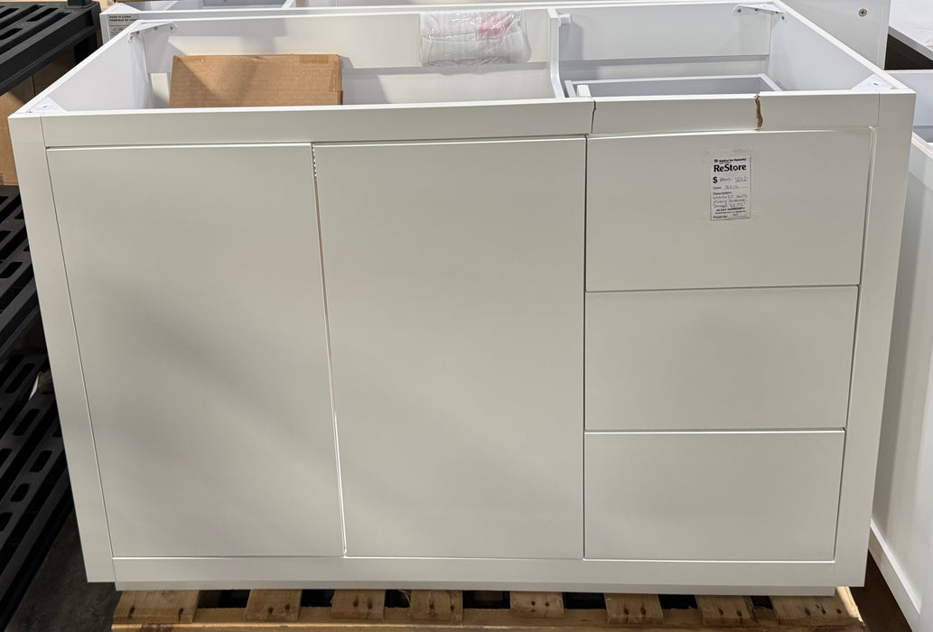 Auburn 49-inch W x 19-inch D x 35-inch H Vanity in White (Damaged)