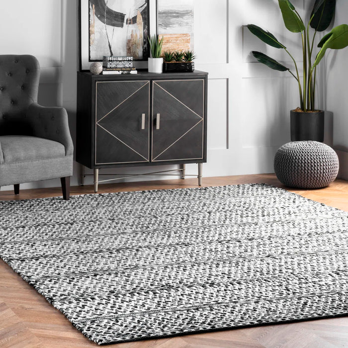 Kallye Chevron Striped Flatweave Ivory Light Grey Indoor Outdoor P.E.T. Area Rug - Rug Size Rectangle 3' x 5' (NEW)