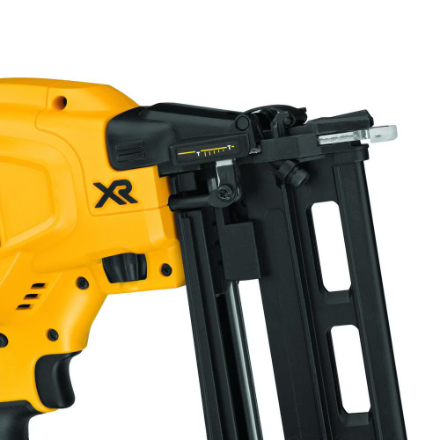 DEWALT 20V MAX XR Lithium-Ion Cordless Brushless Finish Nailer (Tool-Only) (New)