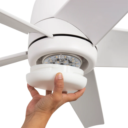 Mena 54-inch Indoor/Covered Outdoor Matte White Ceiling Fan with CCT Integrated LED Light Kit & Remote (New)