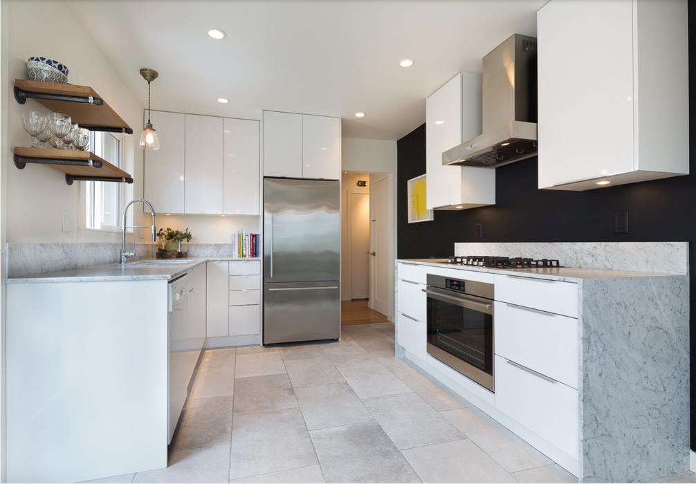 8 Piece Kitchen Cabinet Set in White With Wall Oven and Cooktop(Used)