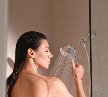 MOEN Meena 1 Handle Tub Shower in Chrome