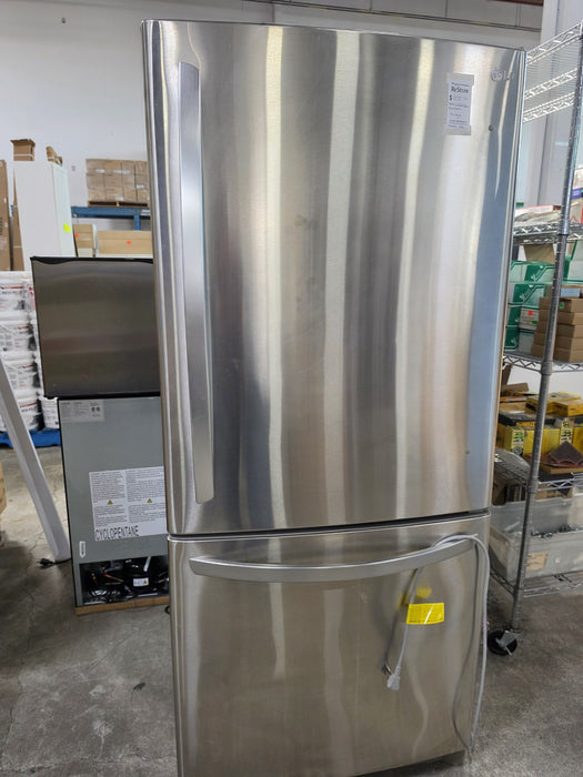 30 Inch, 19.7 cu.ft. Bottom Freezer Refrigerator with Pull-Out Freezer Drawer