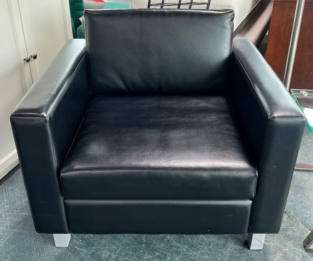 Black Armchair (used)