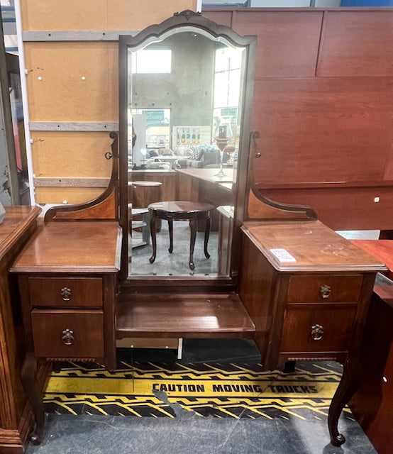 Wooden Vintage Vanity