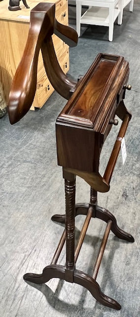 Valet Stand
