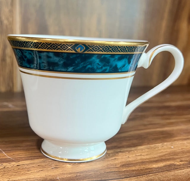 Royal Doulton Biltmore 9pc Set (new)