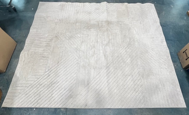 Calvin Klein Balance Modern & Contemporary Ivory/Grey 5'3" x 7'3" Area Rug (used)