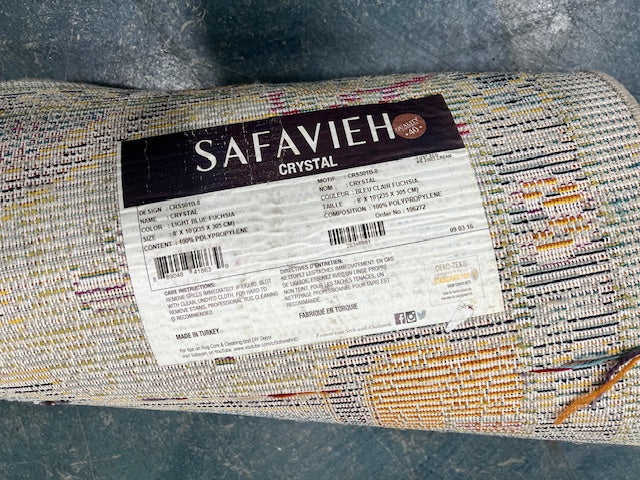 SAFAVIEH Crystal Collection Area Rug - 8' x 10', Light Blue & Fuchsia (new)