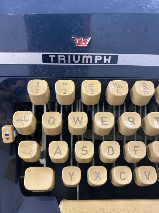 Triumph Gabriele 35 Typewritter