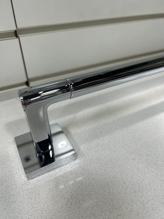 Frederick York Lawrence Towel Bar