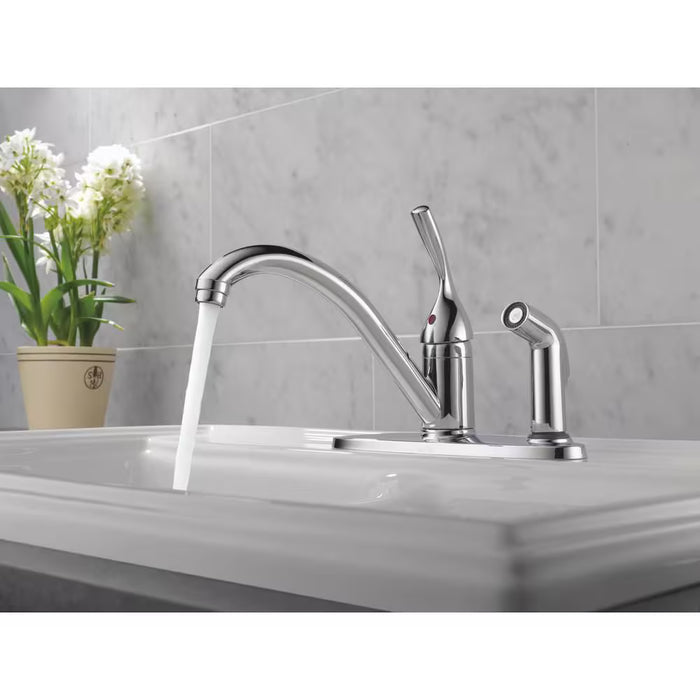 Delta Classic Single Handle Kitchen Faucet with Integral Side Sprayer in Chrome (NEW)