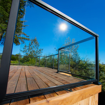 Peak RailBlazers Aluminum Deck Railing