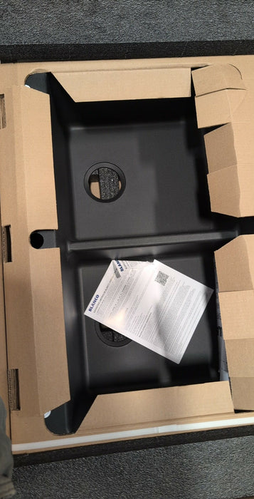 Blanco DIAMOND SILGRANIT 33 in. 50/50 Double Bowl Drop-In/Undermount Kitchen Sink - Coal Black (New)