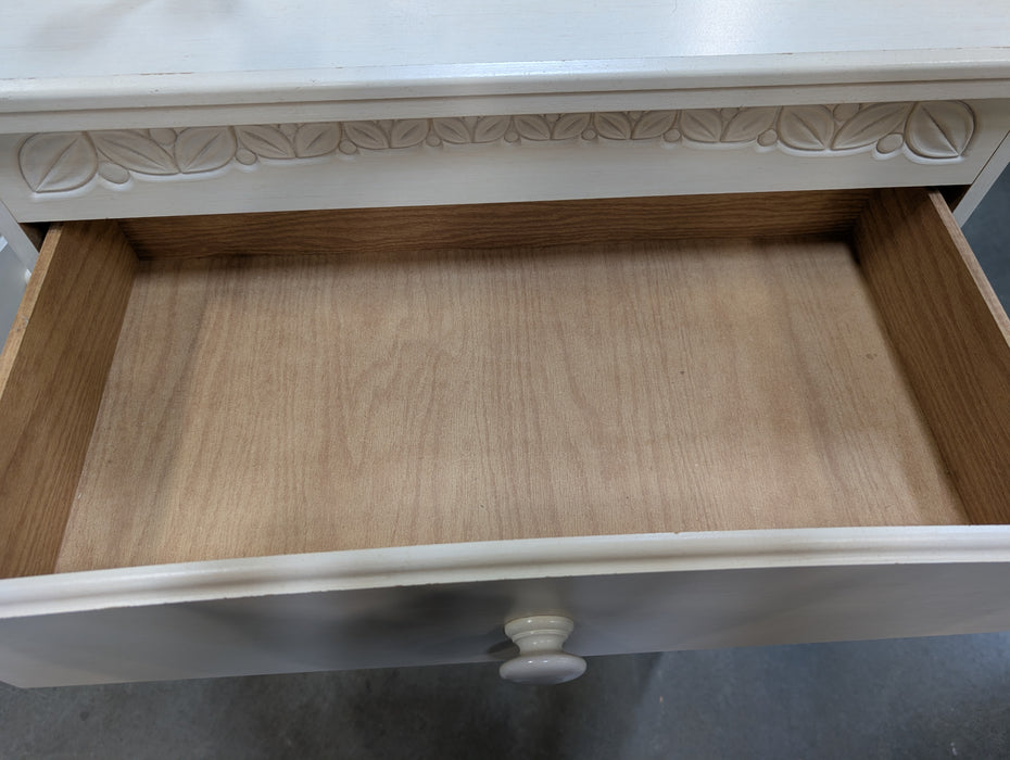 Cottage Retreat Chest in Cream (Used)