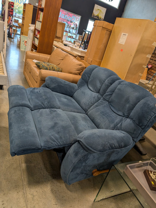 La-Z-Boy Manual Reclining Blue Loveseat (Used)