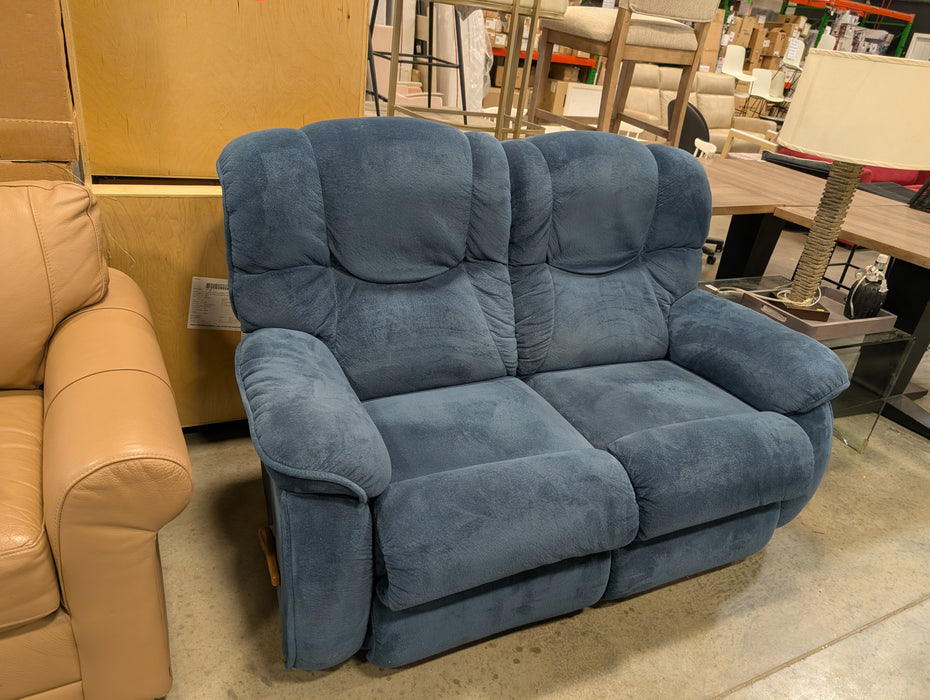 La-Z-Boy Manual Reclining Blue Loveseat (Used)