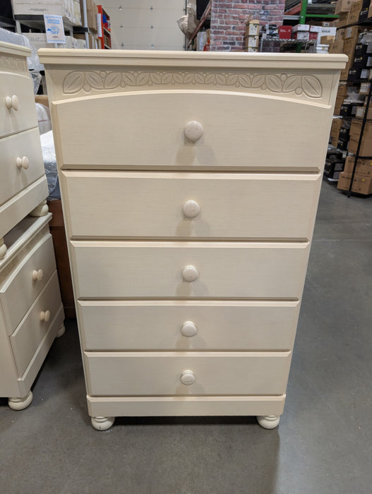 Cottage Retreat Chest in Cream (Used)