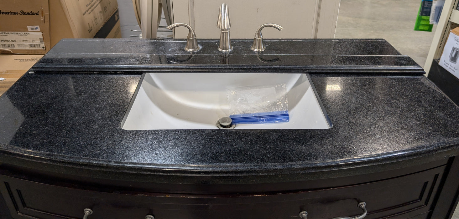 Dacosti 42 in. W x 22 in. D x 34 in. H Single Sink Bath Vanity (Used)