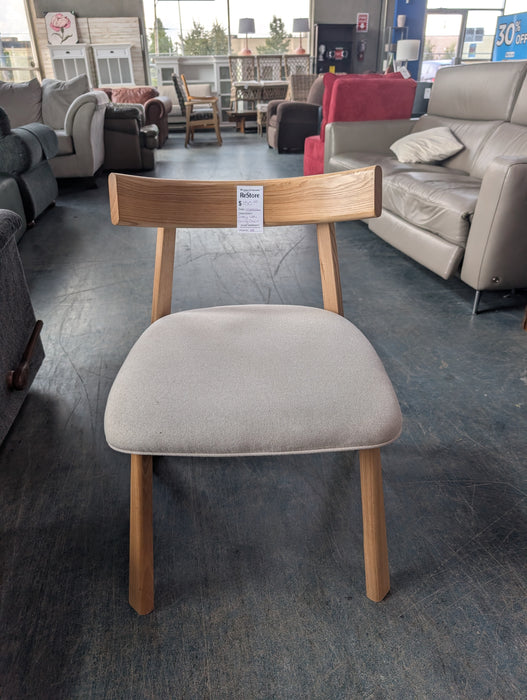 Cozey Ushi Dining Chair (new)