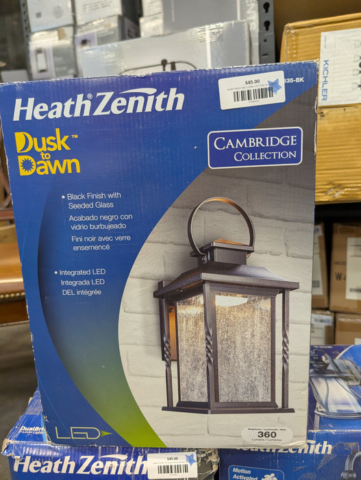 Heath Zenith 360 Lumen LED Dusk to Dawn Decorative Light (Used)
