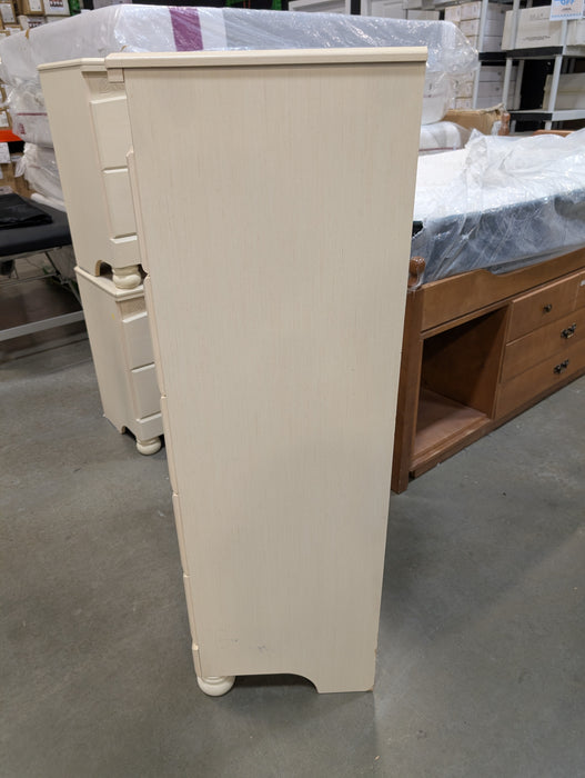 Cottage Retreat Chest in Cream (Used)