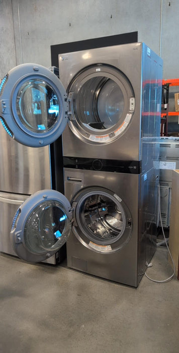 Single Unit Front Load LG WashTower™ with Centre Control™ 5.2 cu. ft. Washer and 7.4 cu. ft. Electric Dryer (Used)