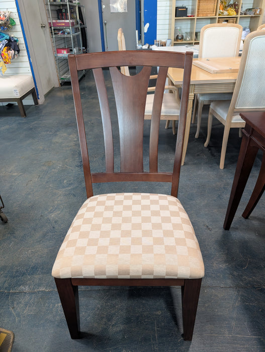 Modern Cherry-Tone Dining Table Set with 6 Checkered Chairs