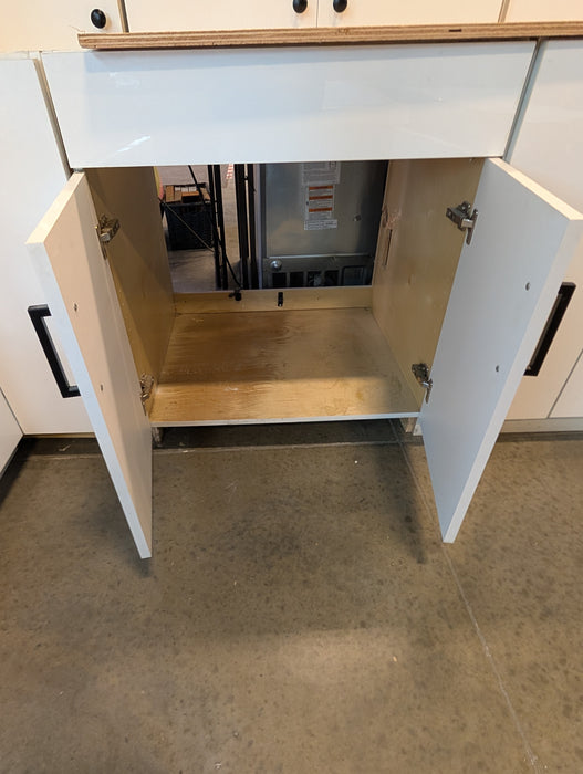 Glossy/Matte White 14-Piece Kitchen Cabinet Set (Used)