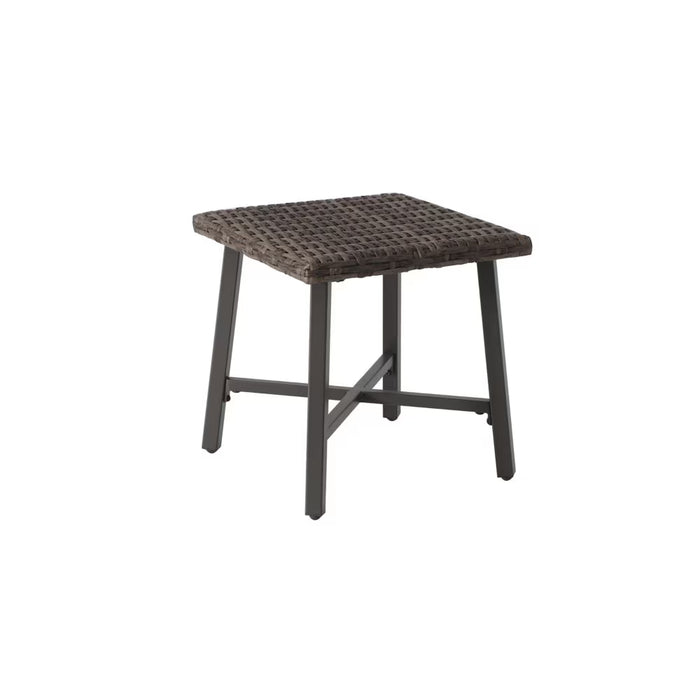 Rock Cliff 18-inch x 18-inch Steel Outdoor Side Table with Wicker Top (New)