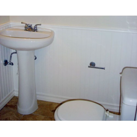 R2i Millwork Wainscot Kit - Prefinished Ready to Install - Fauxwood White - 4-Piece of 1/4 In. x 4 In. x 96 In. (New)